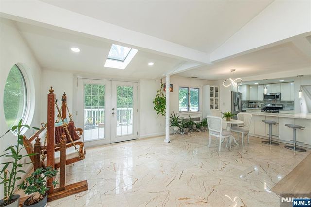531 Mountain Avenue, Caldwell, NJ 07006