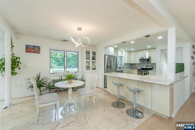 531 Mountain Avenue, Caldwell, NJ 07006