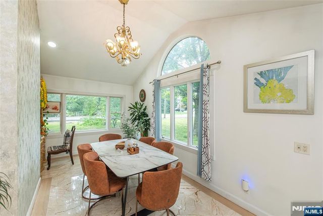 531 Mountain Avenue, Caldwell, NJ 07006
