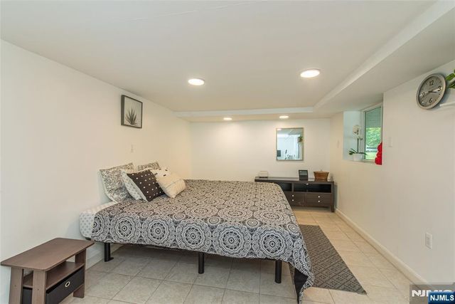 531 Mountain Avenue, Caldwell, NJ 07006