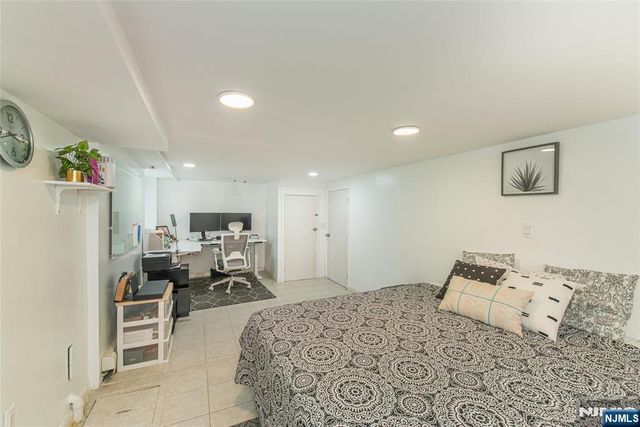 531 Mountain Avenue, Caldwell, NJ 07006
