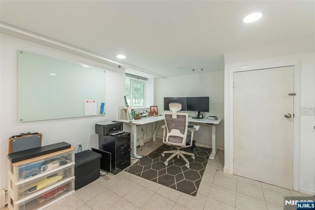 531 Mountain Avenue, Caldwell, NJ 07006