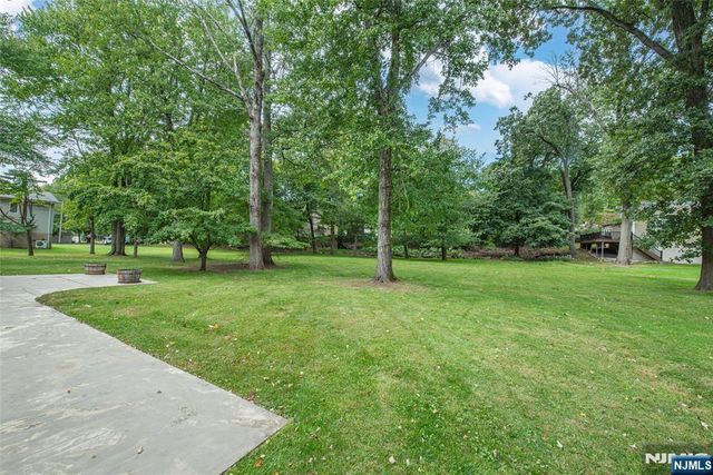 531 Mountain Avenue, Caldwell, NJ 07006