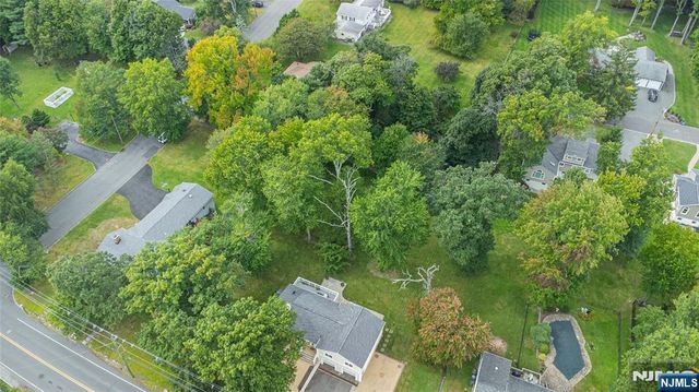 531 Mountain Avenue, Caldwell, NJ 07006