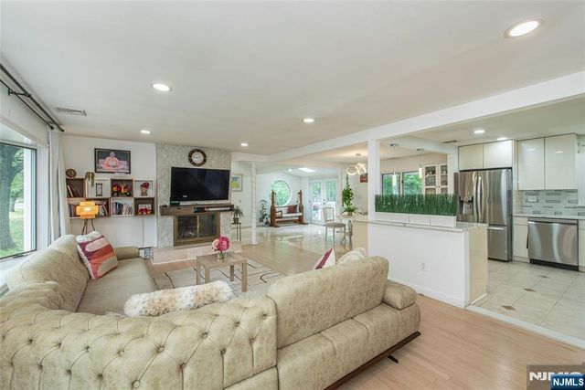 531 Mountain Avenue, Caldwell, NJ 07006