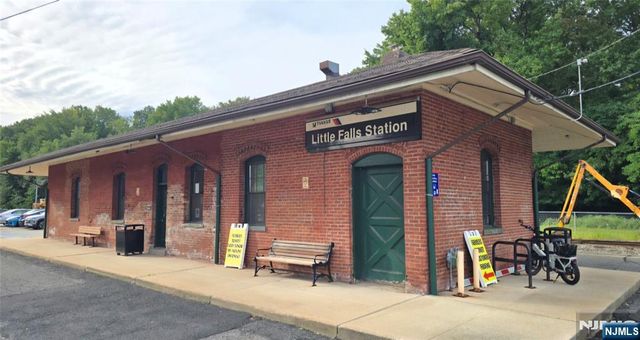 531 Mountain Avenue, Caldwell, NJ 07006