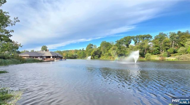 531 Mountain Avenue, Caldwell, NJ 07006
