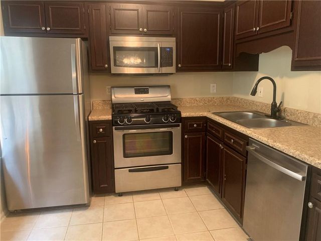 1652 Grist Mill Drive, Marietta, GA 30062