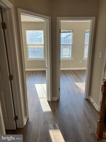 8002 BULLFINCH PL, White Plains, MD 20695