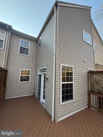 8002 BULLFINCH PL, White Plains, MD 20695