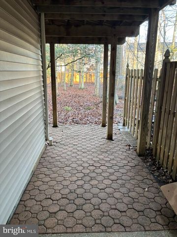 8002 BULLFINCH PL, White Plains, MD 20695