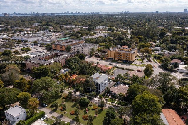 320 NE 126th St 32, North Miami, FL 33161