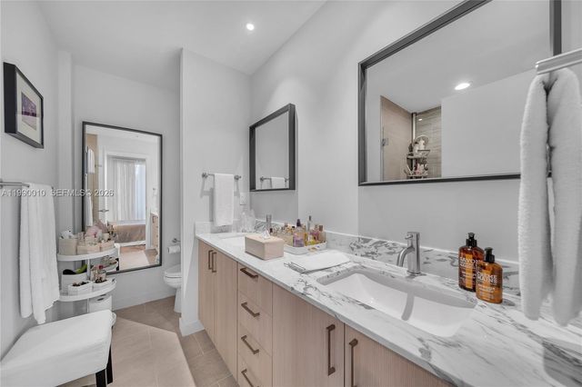 320 NE 126th St 32, North Miami, FL 33161