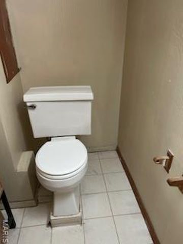 1546 Beecher Drive, St Louis, MO 63136