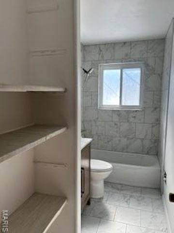 1546 Beecher Drive, St Louis, MO 63136