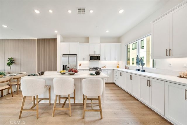 16345 Veterans, Tustin, CA 92782