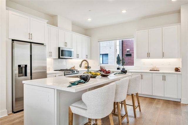 16345 Veterans, Tustin, CA 92782