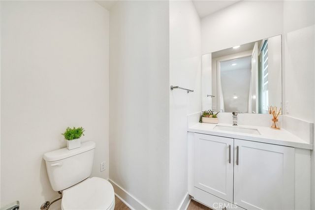 16345 Veterans, Tustin, CA 92782
