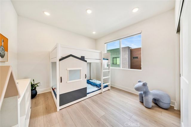 16345 Veterans, Tustin, CA 92782