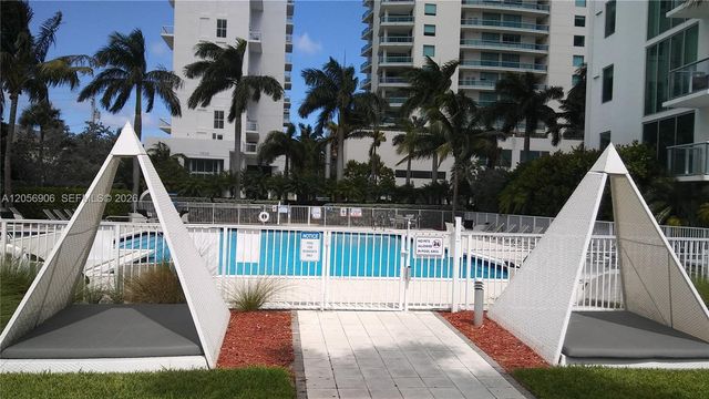 7928 East Dr 701, North Bay Village, FL 33141