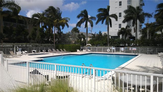 7928 East Dr 701, North Bay Village, FL 33141