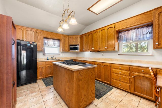 2550 Tolowa Trl, Placerville, CA 95667