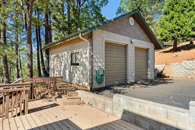 2550 Tolowa Trl, Placerville, CA 95667