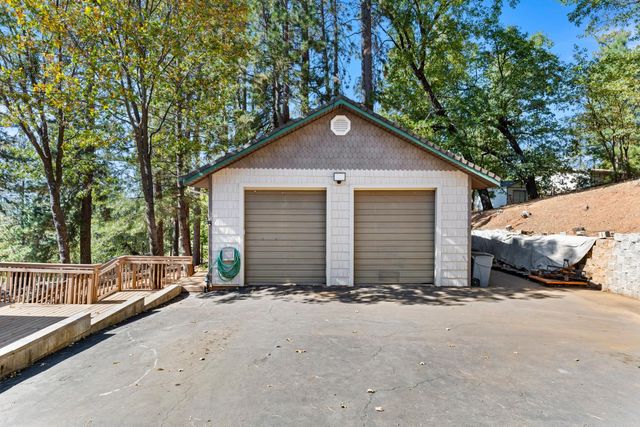 2550 Tolowa Trl, Placerville, CA 95667