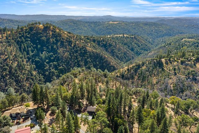 2550 Tolowa Trl, Placerville, CA 95667