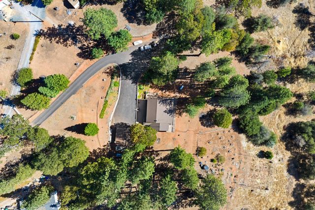 2550 Tolowa Trl, Placerville, CA 95667