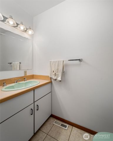 4351 Gooding Avenue, Bellingham, WA 98226