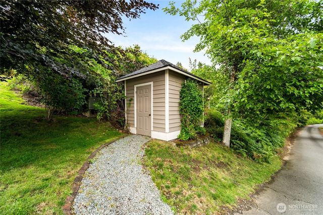 4351 Gooding Avenue, Bellingham, WA 98226