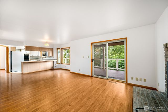 4351 Gooding Avenue, Bellingham, WA 98226