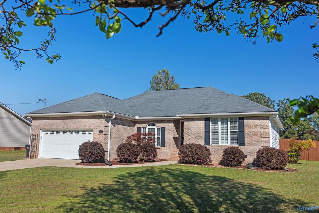 4775 Routon Lane, Southside, AL 35907