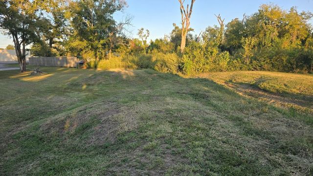 10550 Fm 1301 Road, Boling, TX 77420