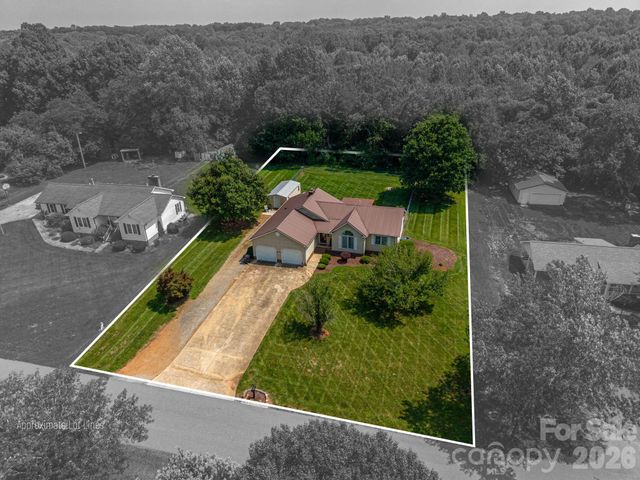 2610 Prince Drive, Lincolnton, NC 28092