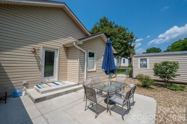 2610 Prince Drive, Lincolnton, NC 28092
