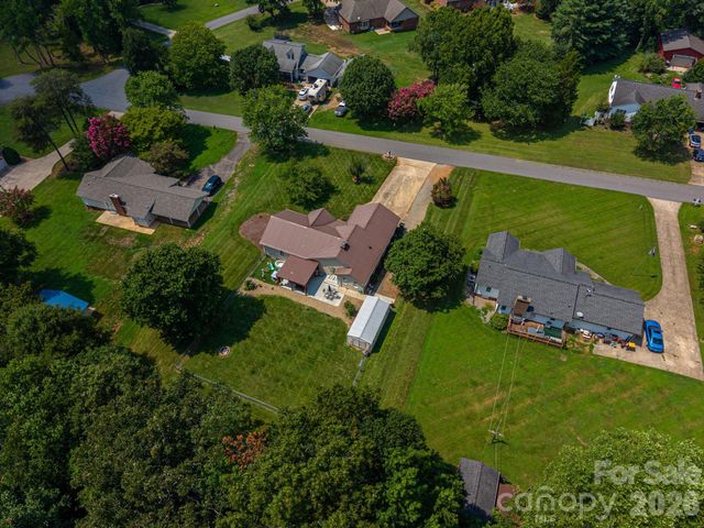 2610 Prince Drive, Lincolnton, NC 28092