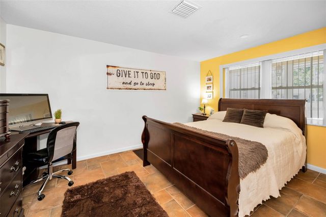 2053 JEFFERSON AVENUE, Dunedin, FL 34698