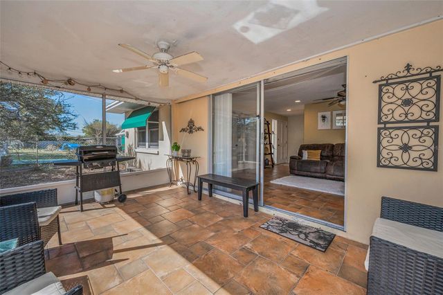 2053 JEFFERSON AVENUE, Dunedin, FL 34698