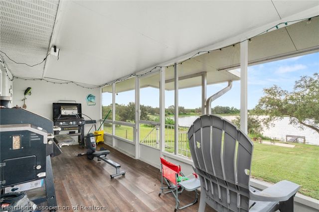 826 N Fox Lake Road, Avon Park, FL 33825