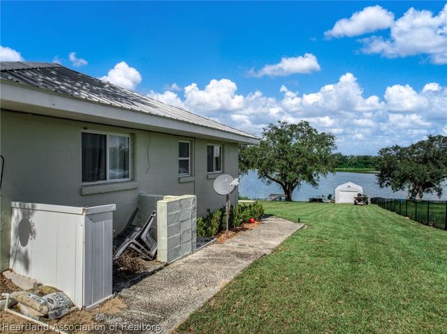 826 N Fox Lake Road, Avon Park, FL 33825