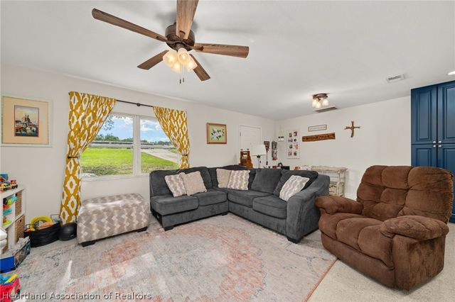 826 N Fox Lake Road, Avon Park, FL 33825