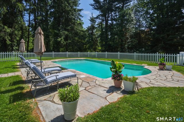 143 North Avenue, Westport, CT 06880