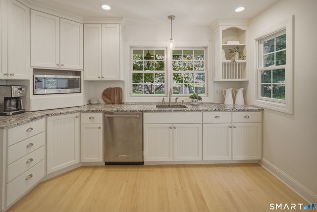 143 North Avenue, Westport, CT 06880