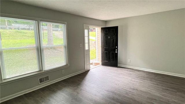 4007 Burns NW Road, Lilburn, GA 30047