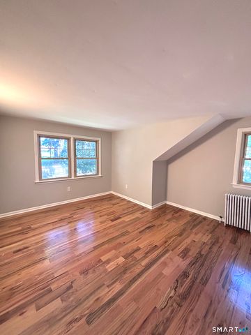 28 Savoy Street, Hamden, CT 06514