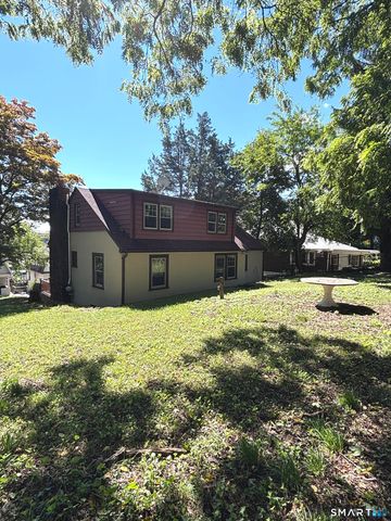 28 Savoy Street, Hamden, CT 06514