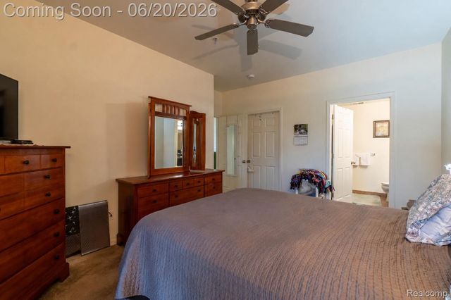 29726 Fox Run Circle, Warren, MI 48092