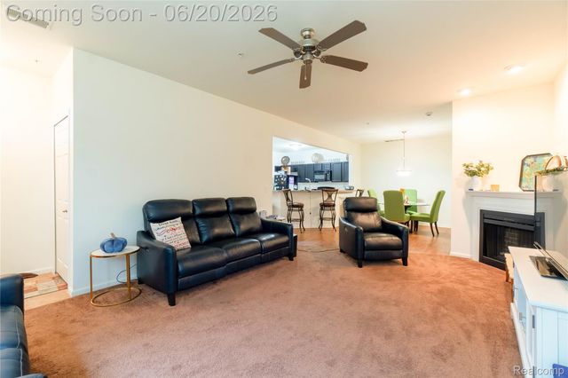 29726 Fox Run Circle, Warren, MI 48092